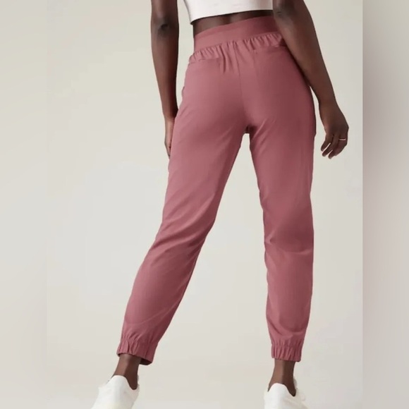 ATHLETA Brooklyn Heights Pink Rose Blush High Rise Jogger Pants 533443 EUC Sz 2 - Picture 2 of 12